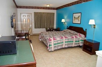 Texas Inn And Suites Citycenter At Utrgv Edinburg Kültér fotó
