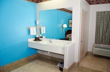 Texas Inn And Suites Citycenter At Utrgv Edinburg Kültér fotó